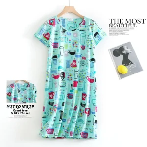 Chemise de nuit turquoise à motif